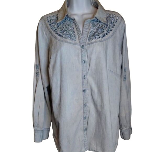 Roaman's Button Up Shirt Women 16W Chambray Denim Shirt Cut Outs Embroidery - Picture 2 of 5